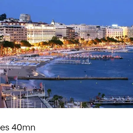 Bel Les Pieds Dans L'eau 빌뇌브루베